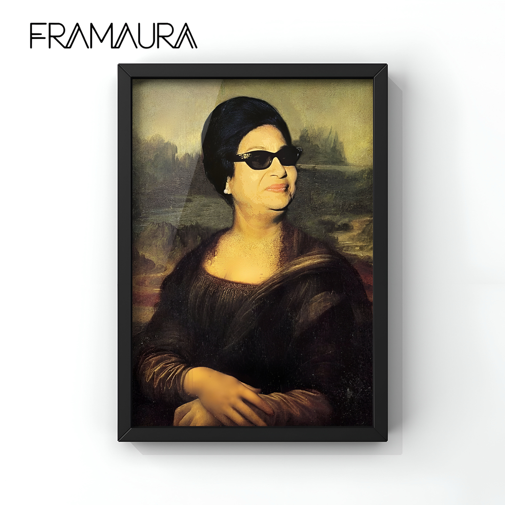Kawkab Elsharq Lisa (20x30 cm, Black frame)